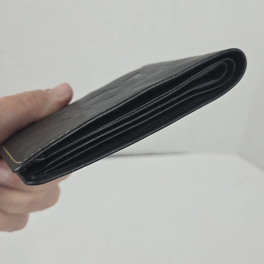 TCU Embossed Genuine Black Leather Men's Slim Bifold Wallet EXCELLENT COND
